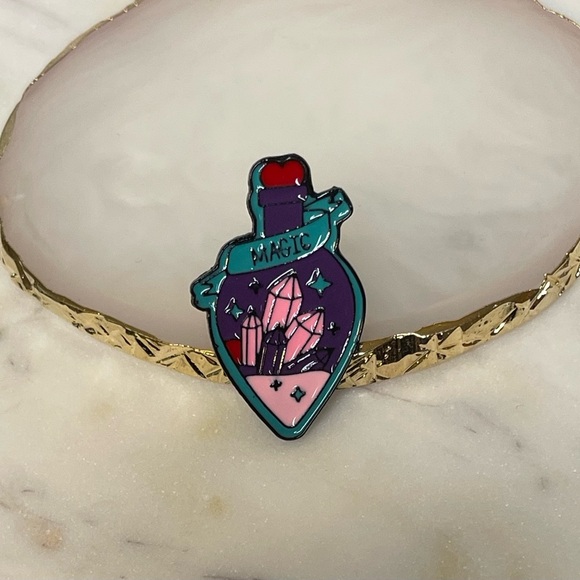 Magic Potion Pin - Picture 2 of 3